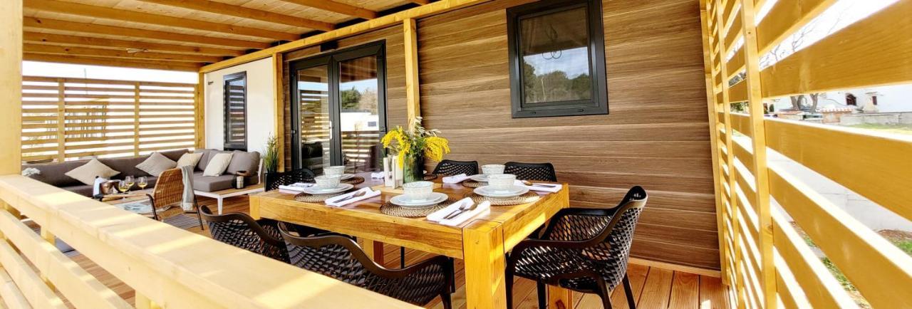 Mobilehome Elena Premium With Pool, Istria Banjole Bagian luar foto