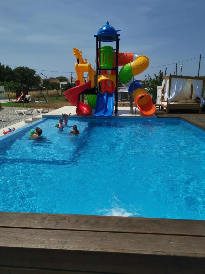 Mobilehome Elena Premium With Pool, Istria Banjole Bagian luar foto