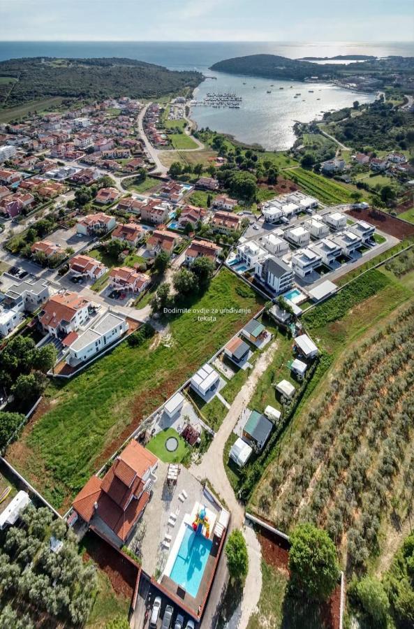 Mobilehome Elena Premium With Pool, Istria Banjole Bagian luar foto